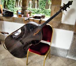 Old cello