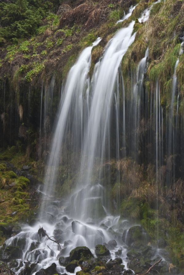 Mossbrae Falls