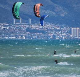 Riding The Kites