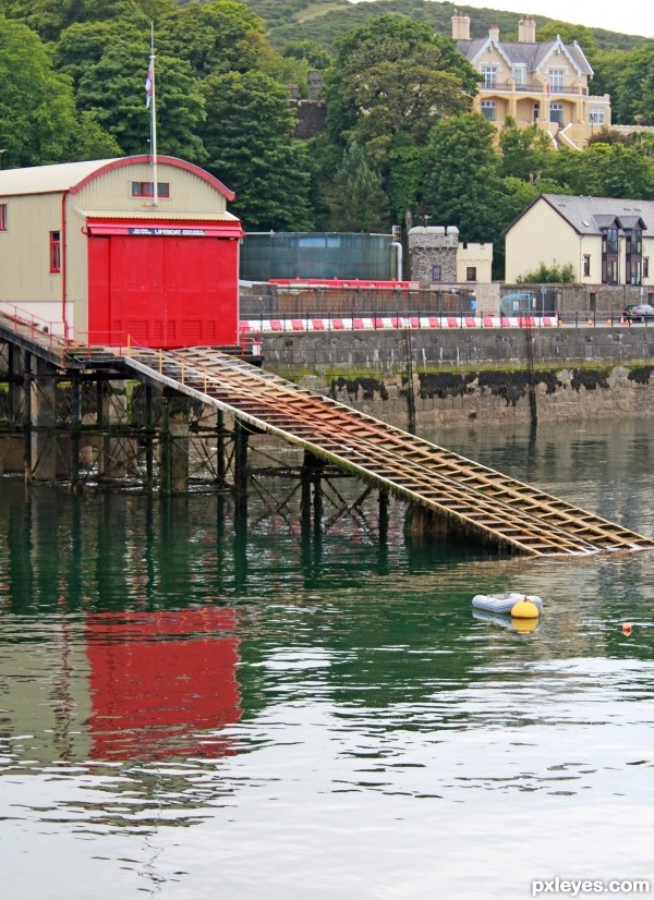 ... Lifeboat Station !