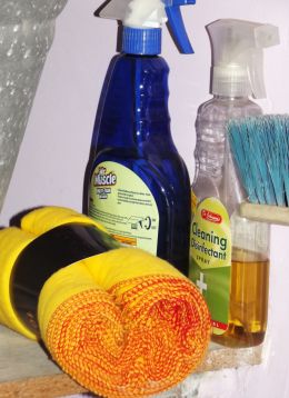 Dusters, disinfectant & detergent for decontamination