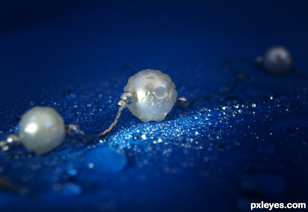 Pearls photoshop picture)