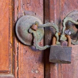Oldlockedlock