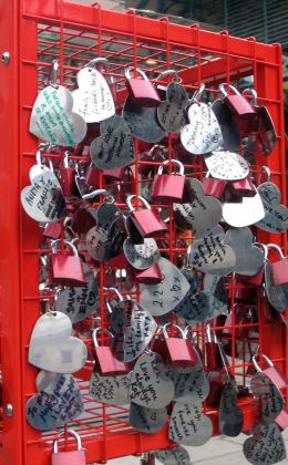 Love locks