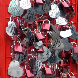 Lovelocks