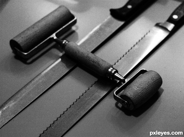 roller and knives