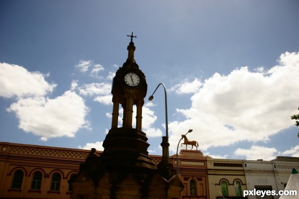 clock and horse