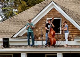 Roof top singers