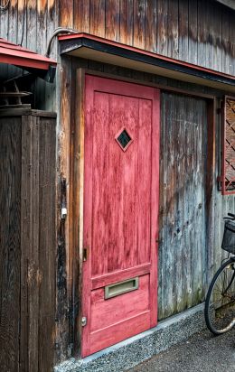 red door