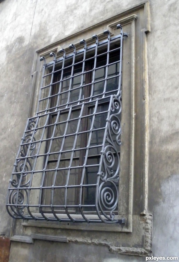 kneeling window