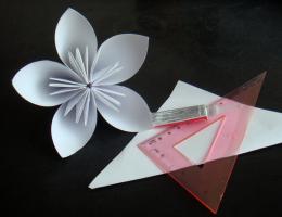OrigamiFlower
