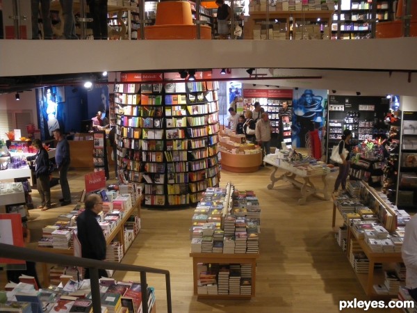 5 floors of books