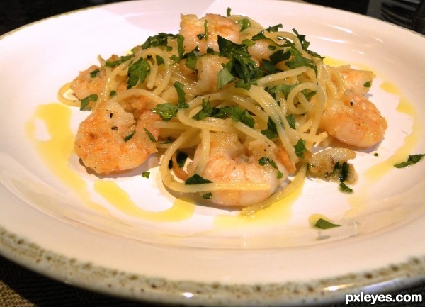 Spaghetti with shrimps of Provence