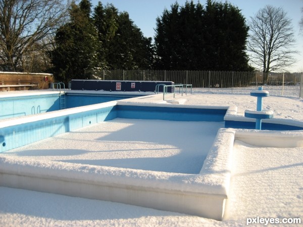 Snow pool