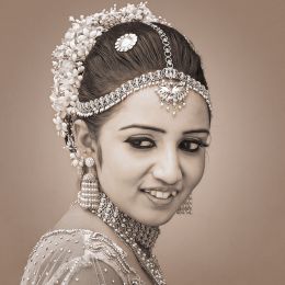 Head of Bride Picture