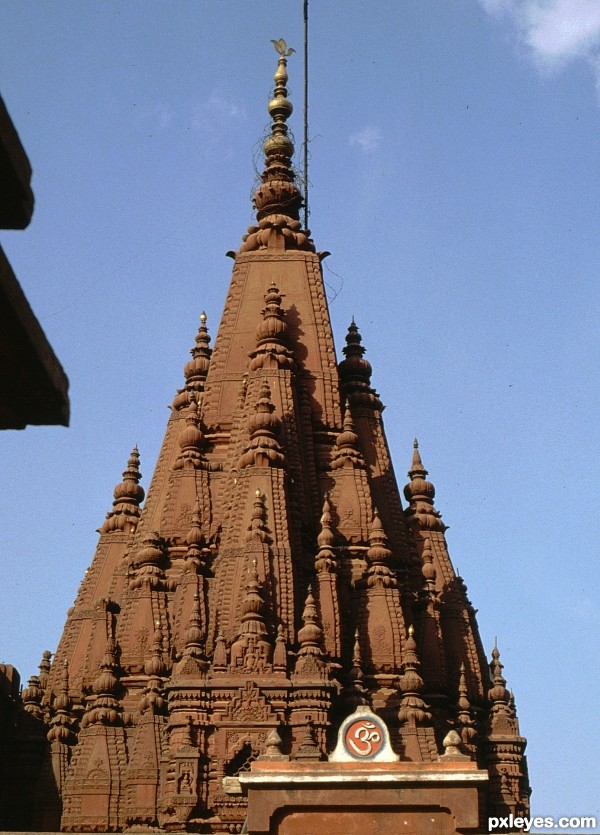 Varanasi : indian temple