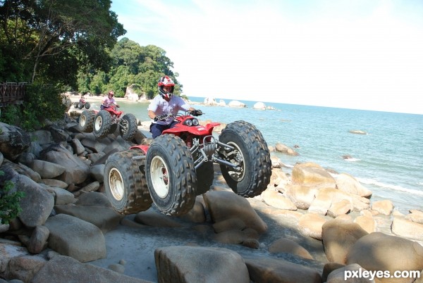 big foot run on the beach rock