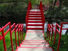 Red Red Railing