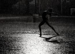 dancing in the rain Picture