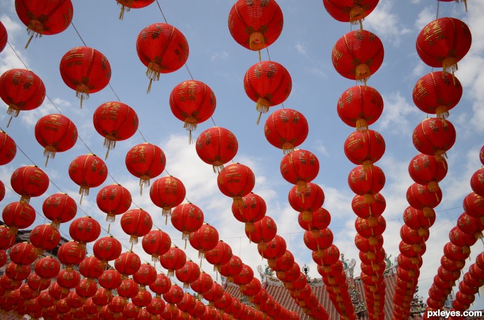 red chinese new year lanterns