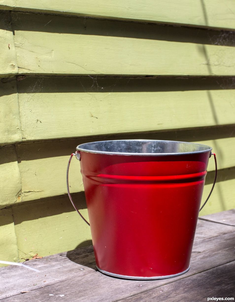 Red Bucket