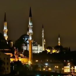 MosqueatnightIstanbul