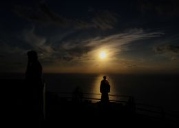 Statue-sunset-silhouette