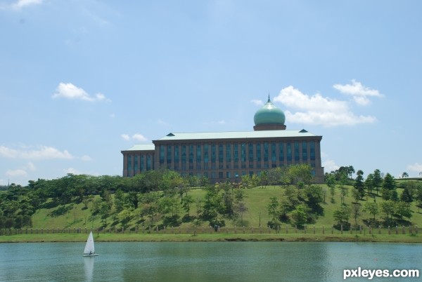 sail up at putrajaya lake