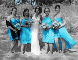 bride and bridemaids