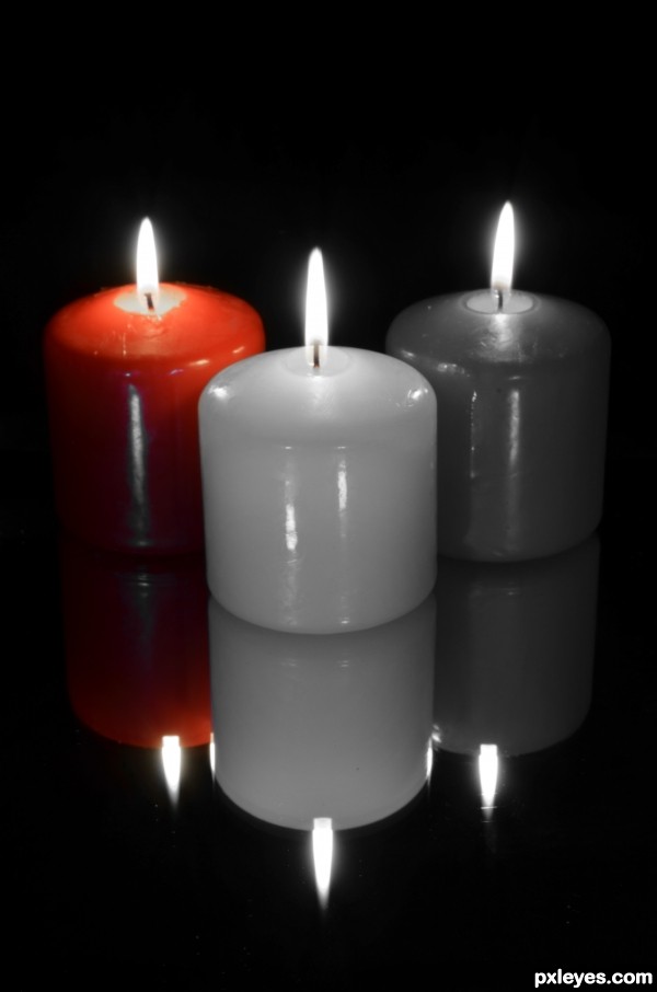 Candle -red grey & grey