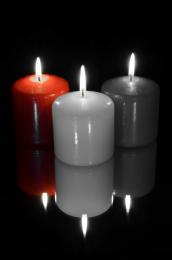 Candle -red grey & grey