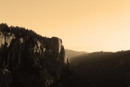 Yosemite Cliff Picture