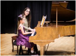 Little Pianist