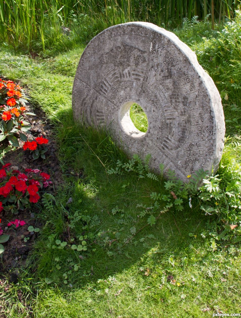 Ornemental millstone