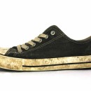 sneaker source image