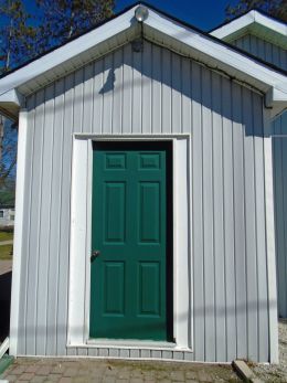 Green door