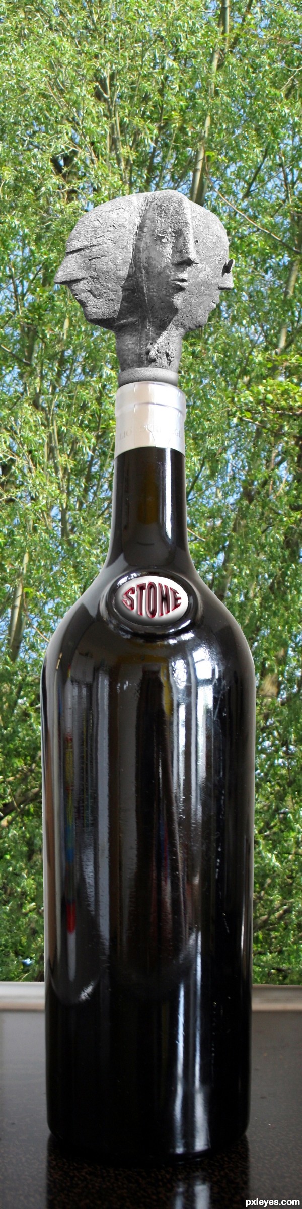 Three Stone Head Wine