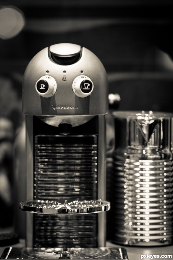 Robot or Coffee Machine