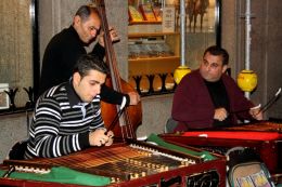 Street musicians 