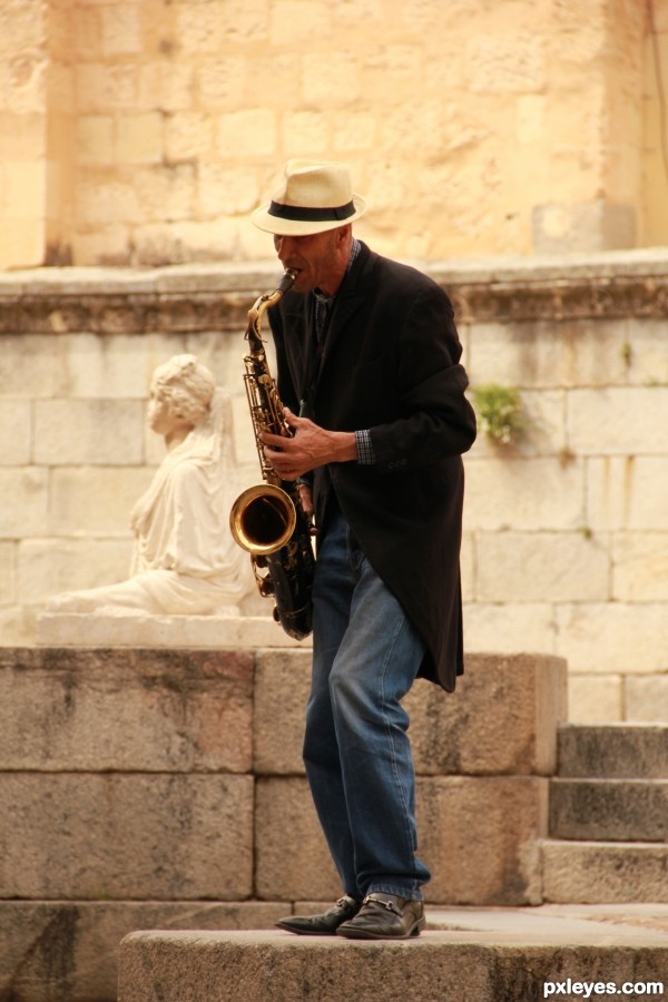 Saxophonist