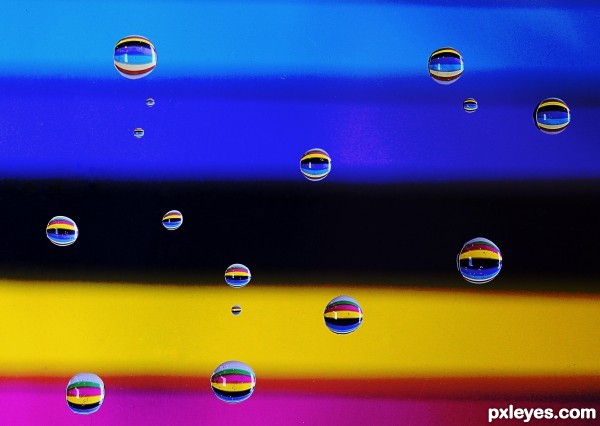 Striped waterdrops