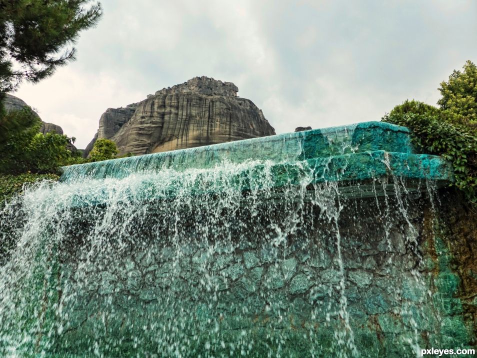 The fountain down the mountain