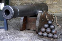 Cannonandballs