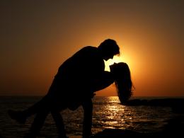 Romance on seashore