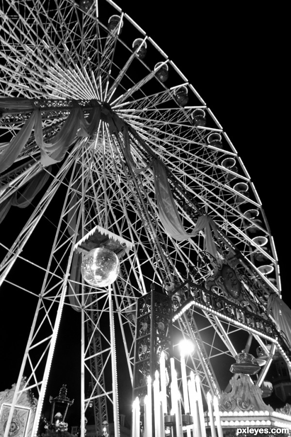 Big wheel at night