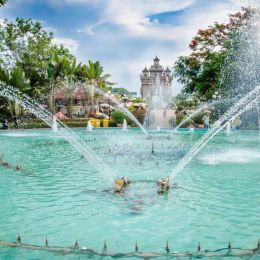 PatuxaiParkfountain