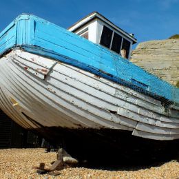 WhiteBottenedBoat