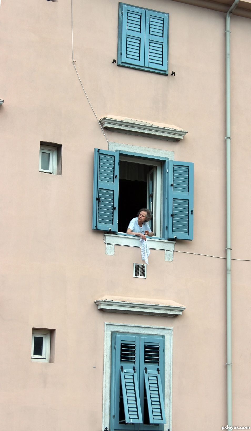 Entry number 106752 Woman in window, Trieste