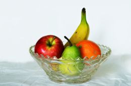 Bowl of fruit